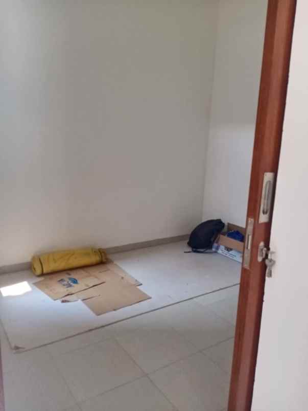 dijual rumah 200 jutaan dekat stasiun citayam bogor