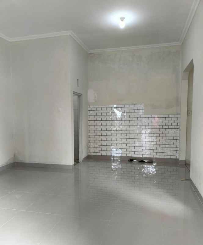 dijual rumah 4 menit dawet ringin
