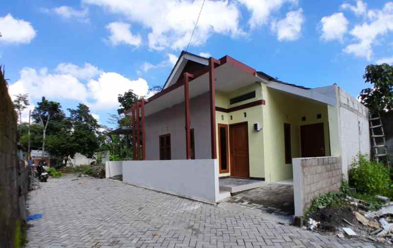 dijual rumah 4 menit dawet ringin