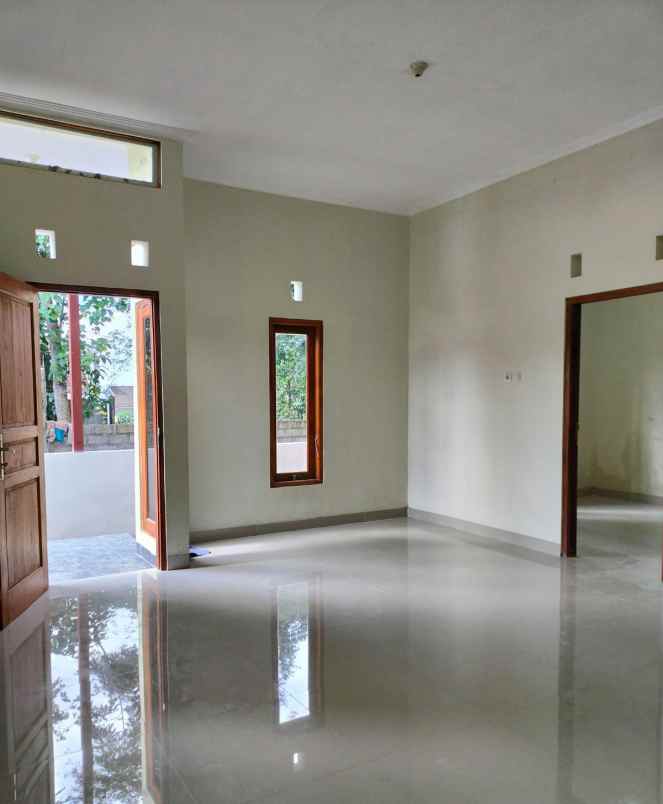 dijual rumah 4 menit dawet ringin