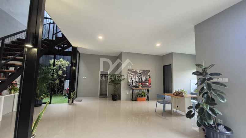 dijual rumah ala villa di ciater bsd city