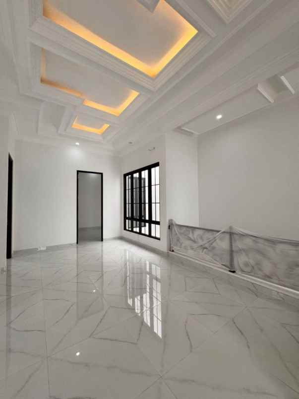 dijual rumah babatan pantai