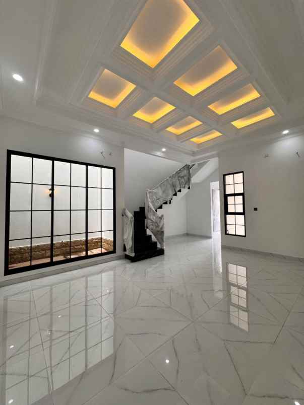 dijual rumah babatan pantai