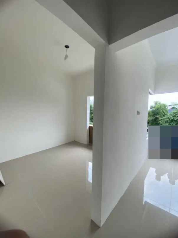 dijual rumah bagus lokasi di ciputat jombang