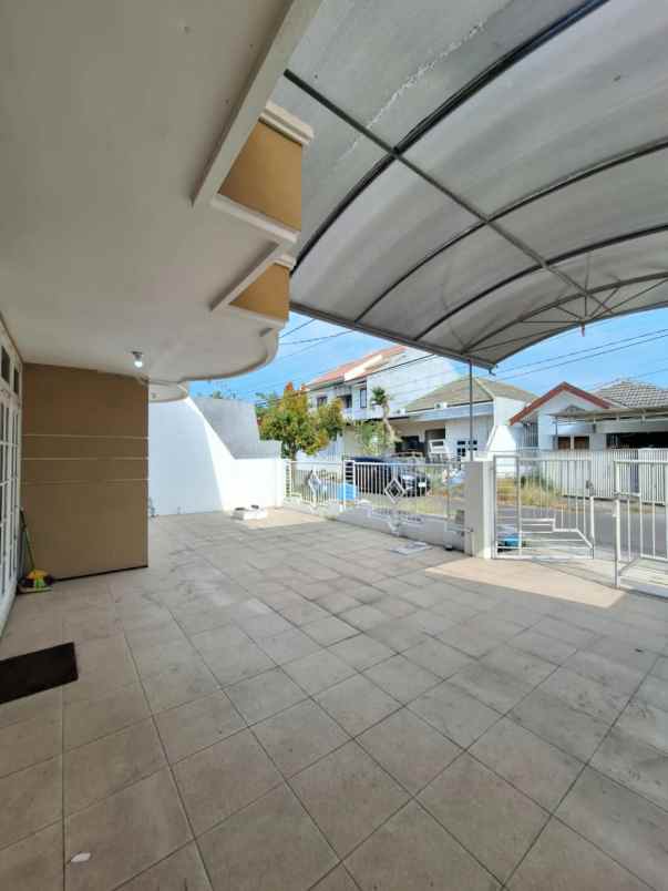 dijual rumah baruk tengah