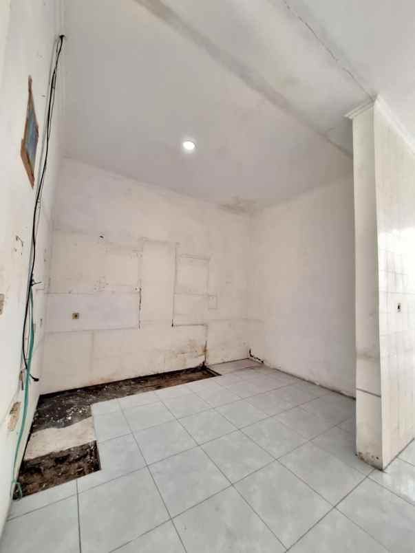 dijual rumah baruk tengah