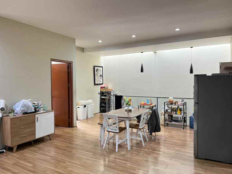 dijual rumah batununggal indah soekarno