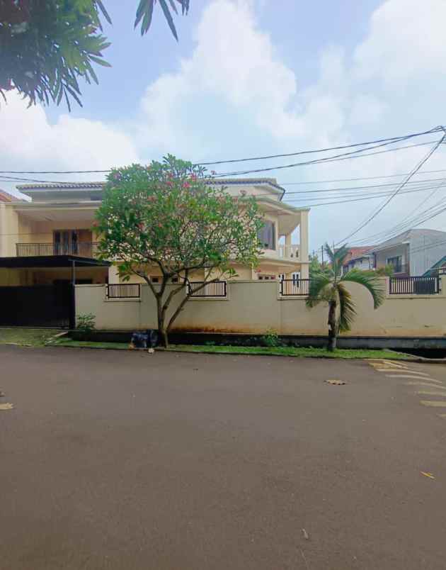 dijual rumah bintaro jaya
