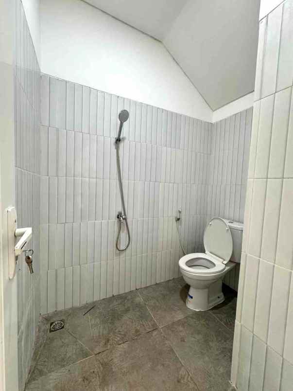 dijual rumah bojongsari depok jawa barat