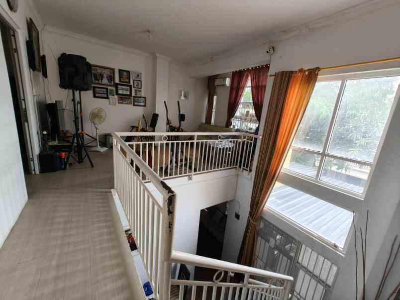 dijual rumah bukit wahid regency