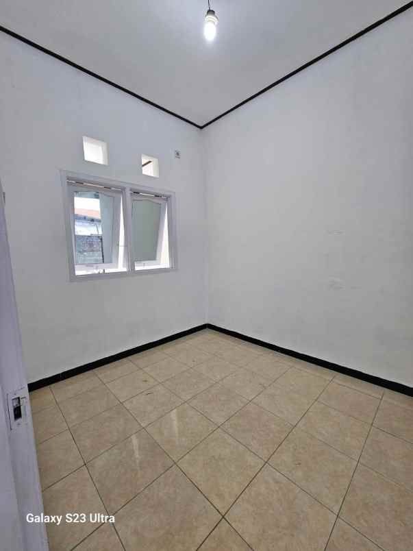 dijual rumah bulak rukem