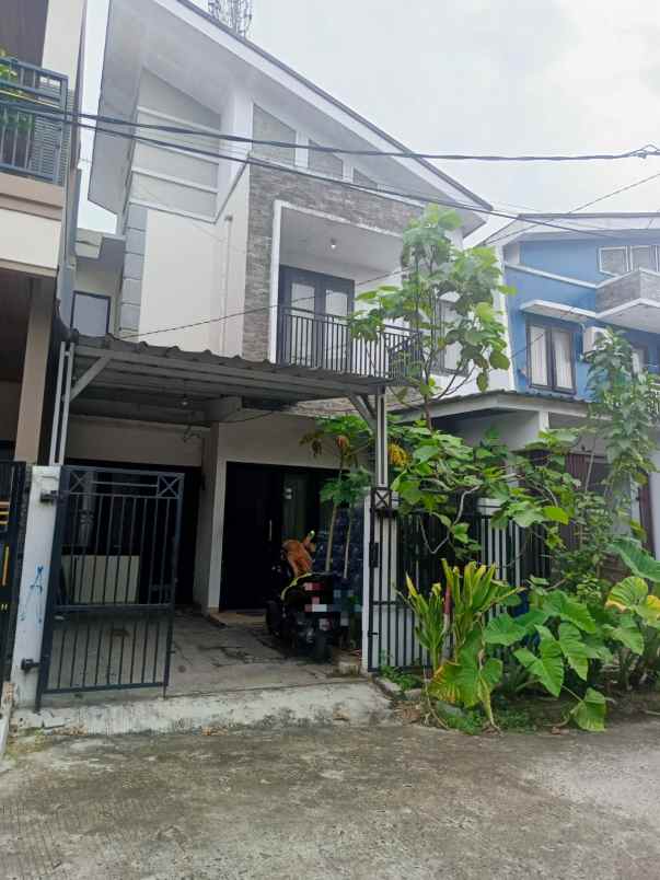 dijual rumah cakung