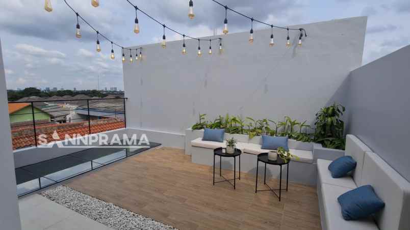 dijual rumah ciganjur