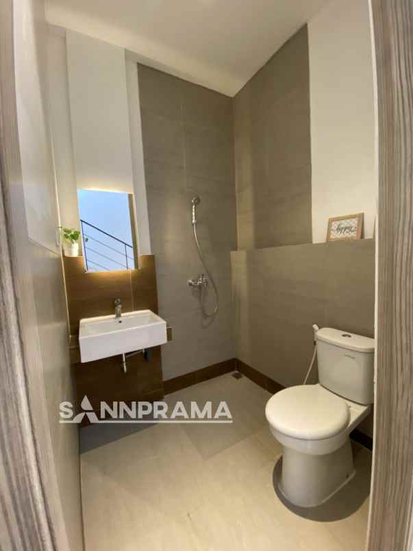 dijual rumah ciganjur