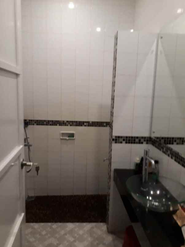 dijual rumah cilandak pondok labu