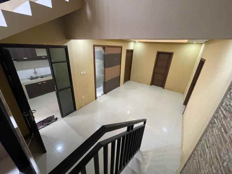 dijual rumah cilangkap cipayung jaktim