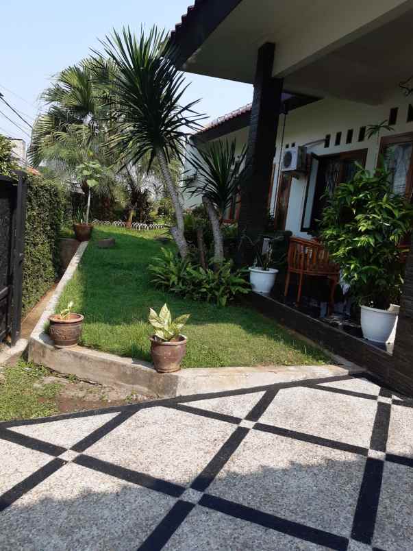dijual rumah cililitan