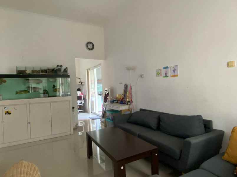 dijual rumah cinere depok kota depok