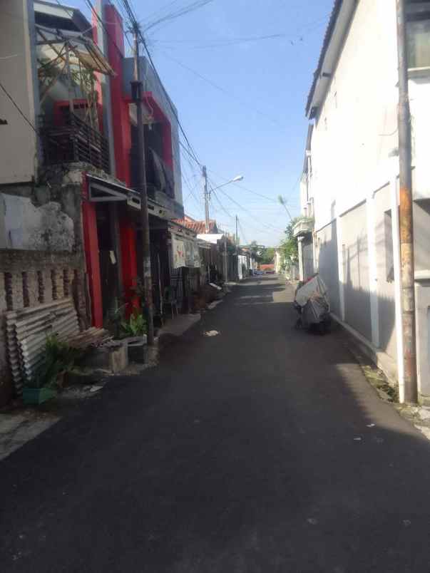 dijual rumah cipageran