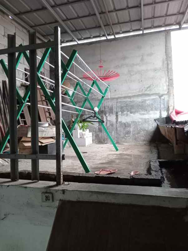 dijual rumah cipeucang