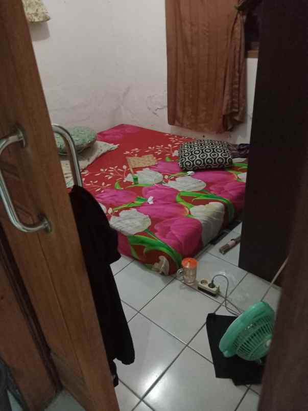 dijual rumah cipeucang