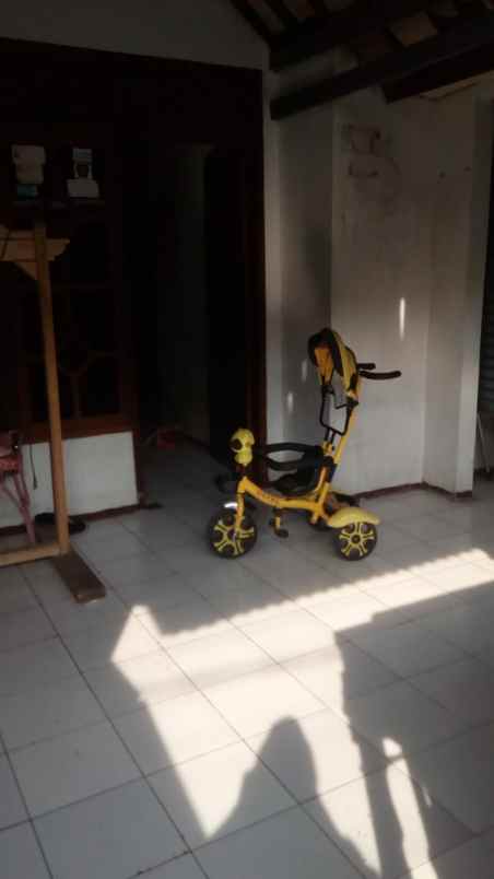 dijual rumah cipeucang