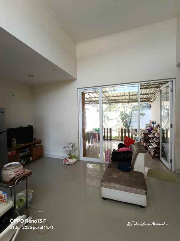 dijual rumah citra grand