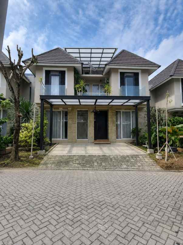 dijual rumah citra grand