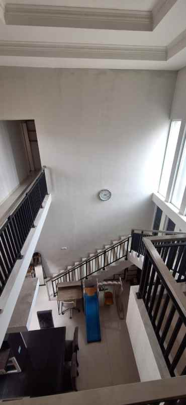 dijual rumah ciwaruga gegerkalong