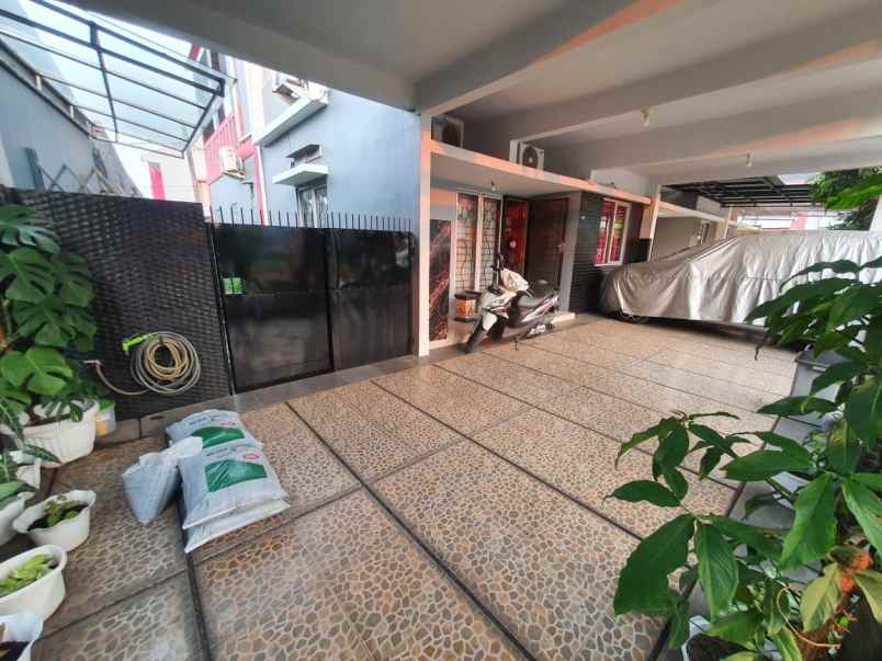 dijual rumah cluster de minimalis