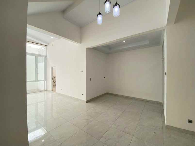 dijual rumah cluster garden terrace