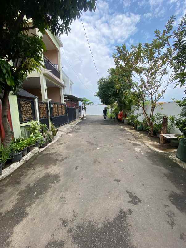 dijual rumah cluster graha batu karang