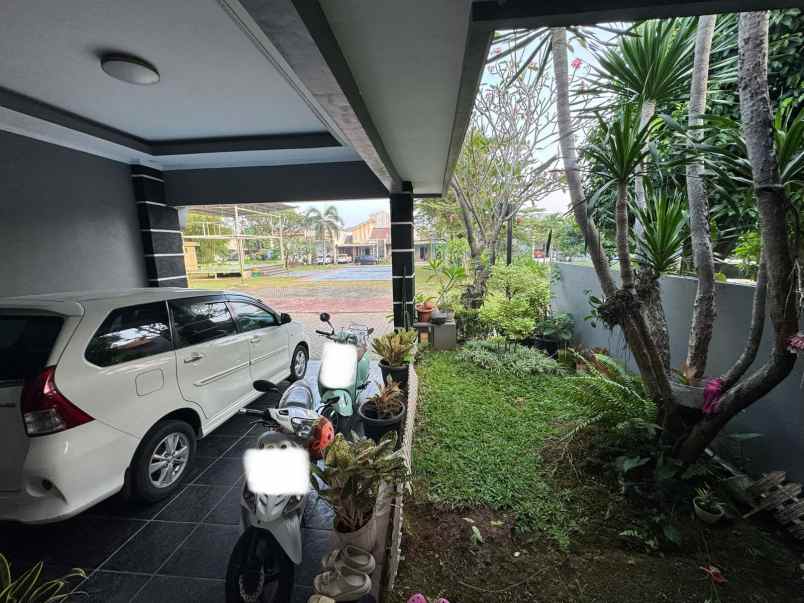 dijual rumah cluster metland transyogi