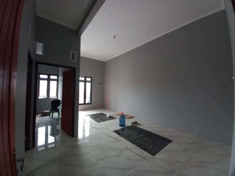 dijual rumah cluster semer city