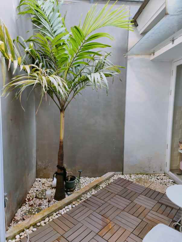 dijual rumah cluster the height jl raya