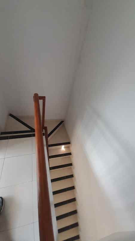 dijual rumah cluster virginia village