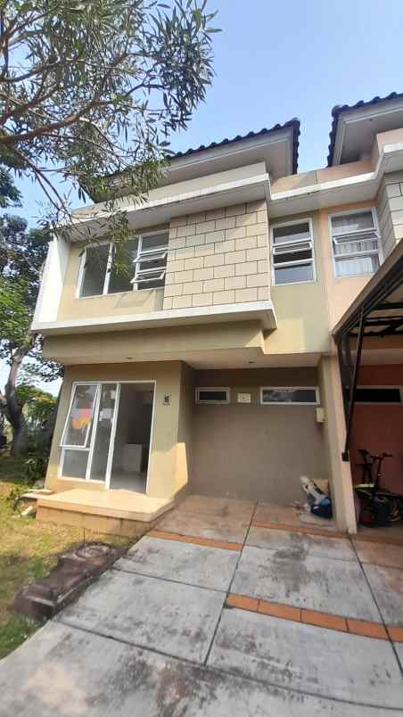 dijual rumah cluster virginia village
