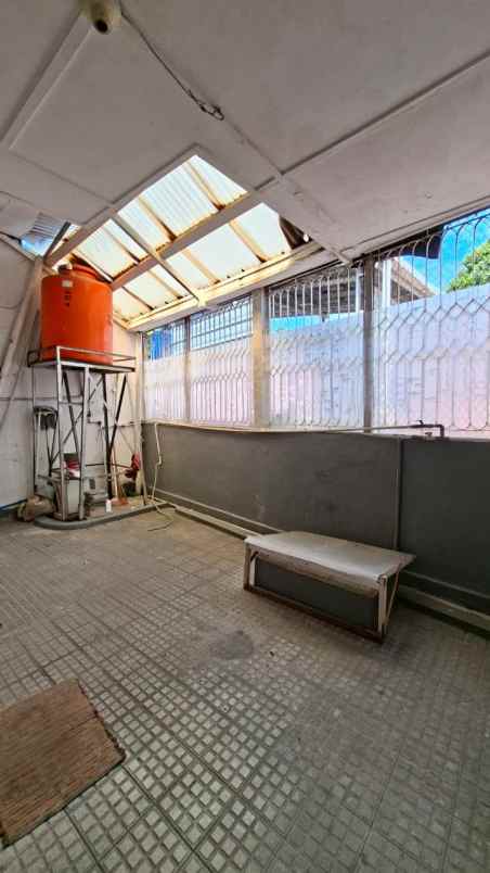 dijual rumah d mahalona