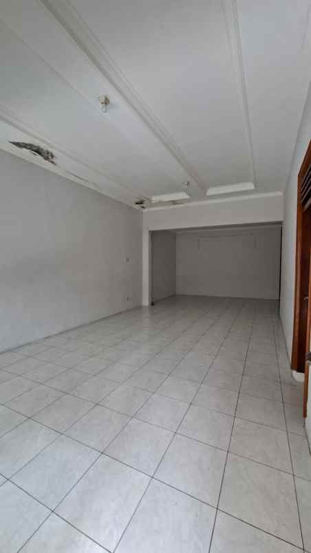 dijual rumah d mahalona