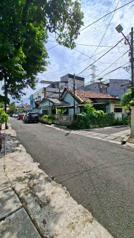 dijual rumah d mahalona