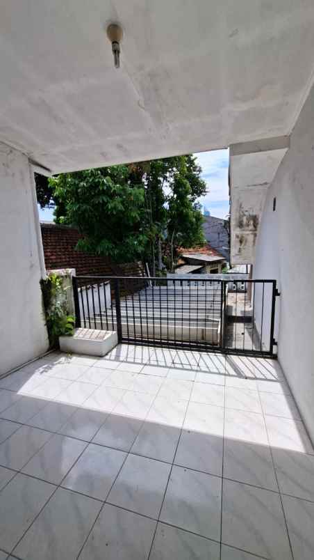 dijual rumah d mahalona