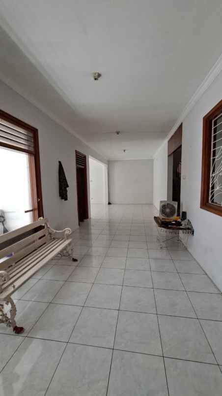 dijual rumah d mahalona
