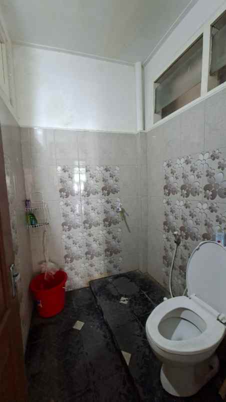dijual rumah d mahalona