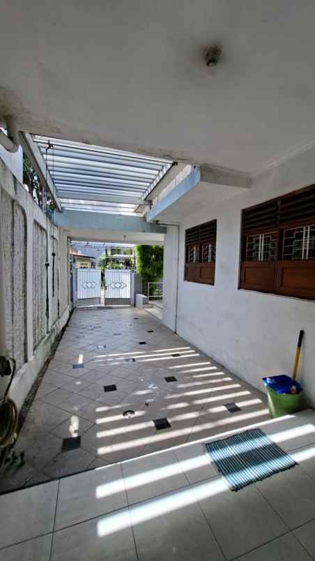 dijual rumah d mahalona