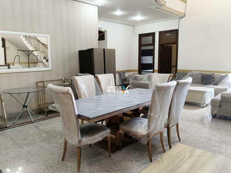 dijual rumah dharmahusada indah selatan