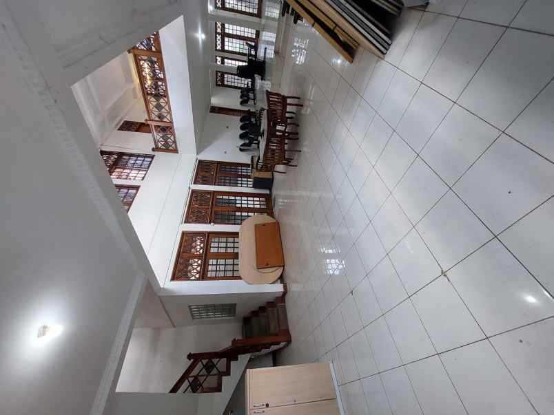 dijual rumah di cirendeu ciputat tangerang selatan