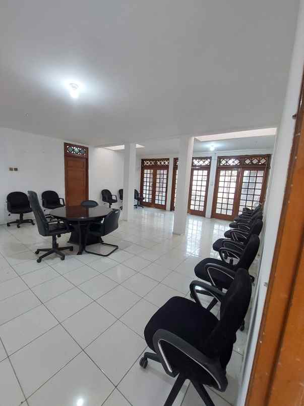 dijual rumah di cirendeu ciputat tangerang selatan