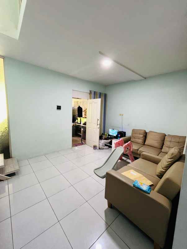 dijual rumah di flamboyan klipang semarang