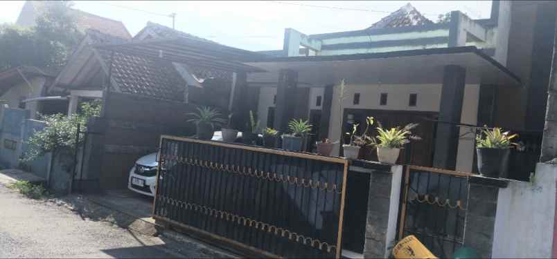 dijual rumah di menoreh sampangan semarang