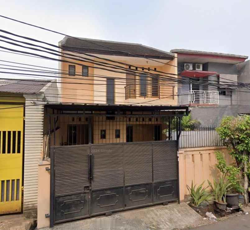 dijual rumah di pertukangan utara